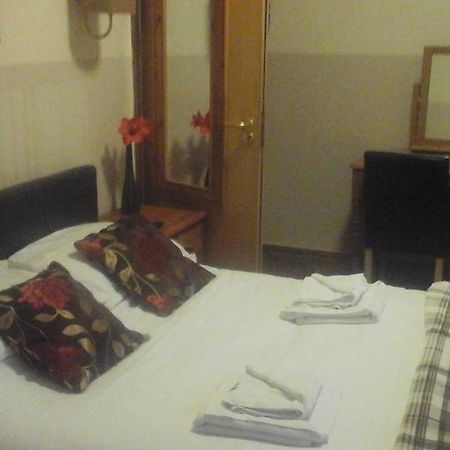 Dillwyn'S Hotel Pontardawe Dış mekan fotoğraf