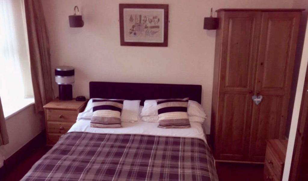 Dillwyn'S Hotel Pontardawe Dış mekan fotoğraf